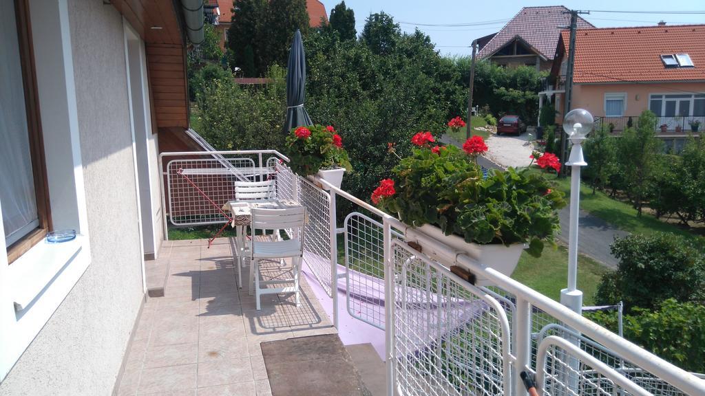Bertalan Apartman Vonyarcvashegy Buitenkant foto